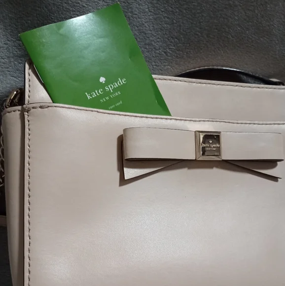 Kate Spade Ivory Leather Crossbody Monford Park Smooth Angelica with Booklet - Picture 9 of 13